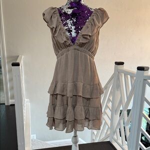 Hyeve dress d cute new